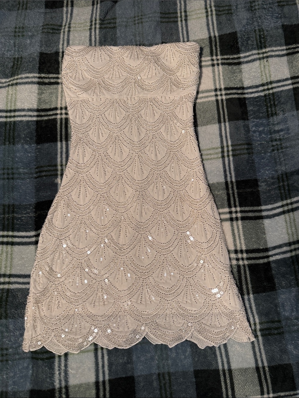 Windsor Strapless Sequin Scallop Dress - white sequin